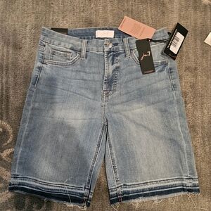 JEN 7 BY 7 FOR ALL MANKIND - JEAN BOYFRIEND SHORTS